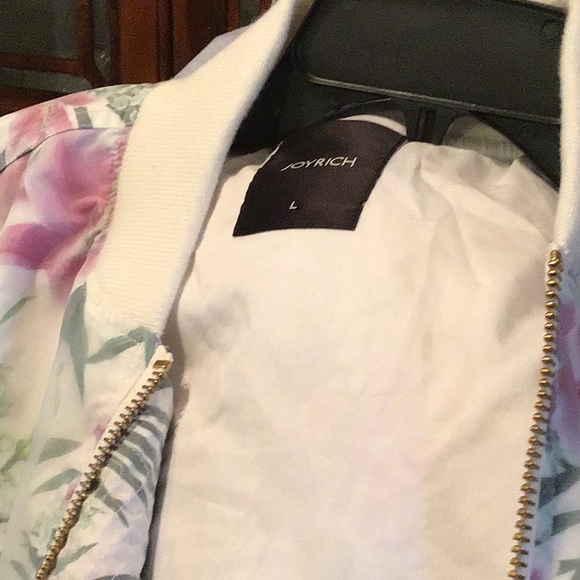 Joyrich Floral Jacket - Picture 5 of 5